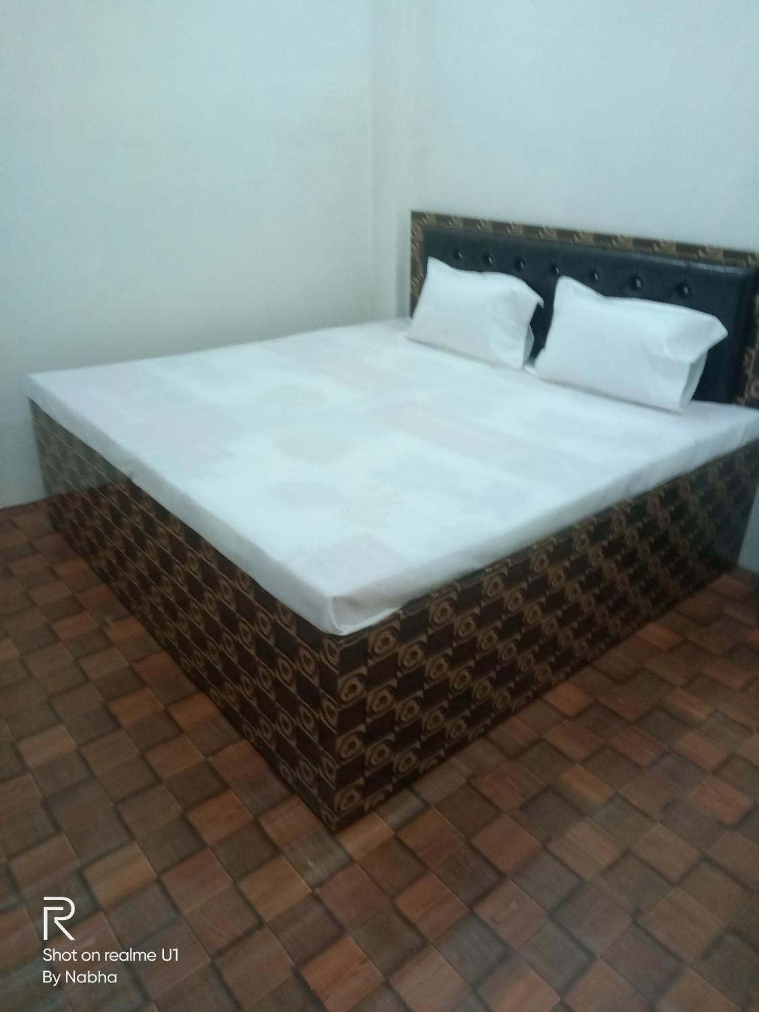 Shivaay Home Stay พาราณสี ภายนอก รูปภาพ