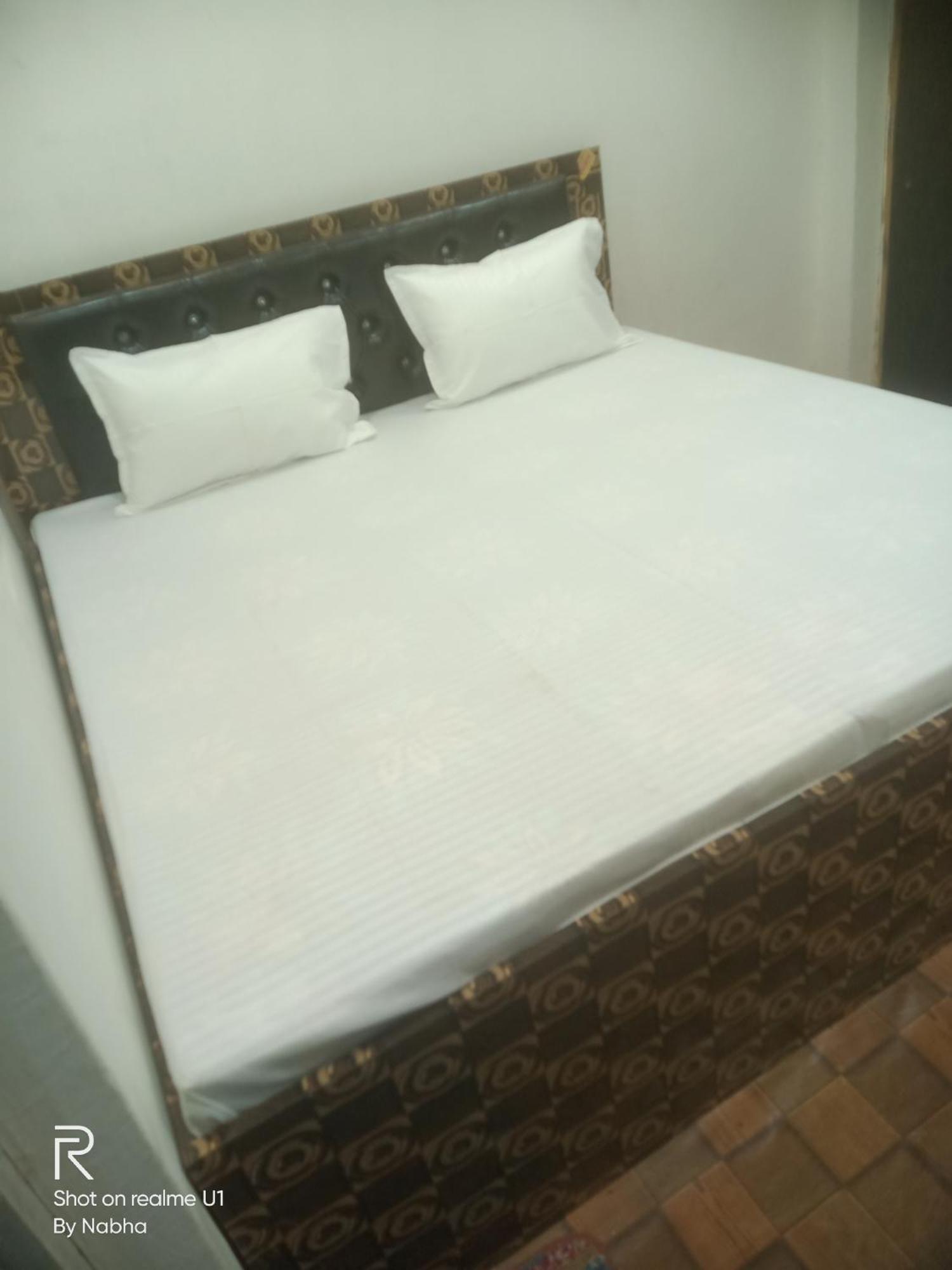 Shivaay Home Stay พาราณสี ภายนอก รูปภาพ